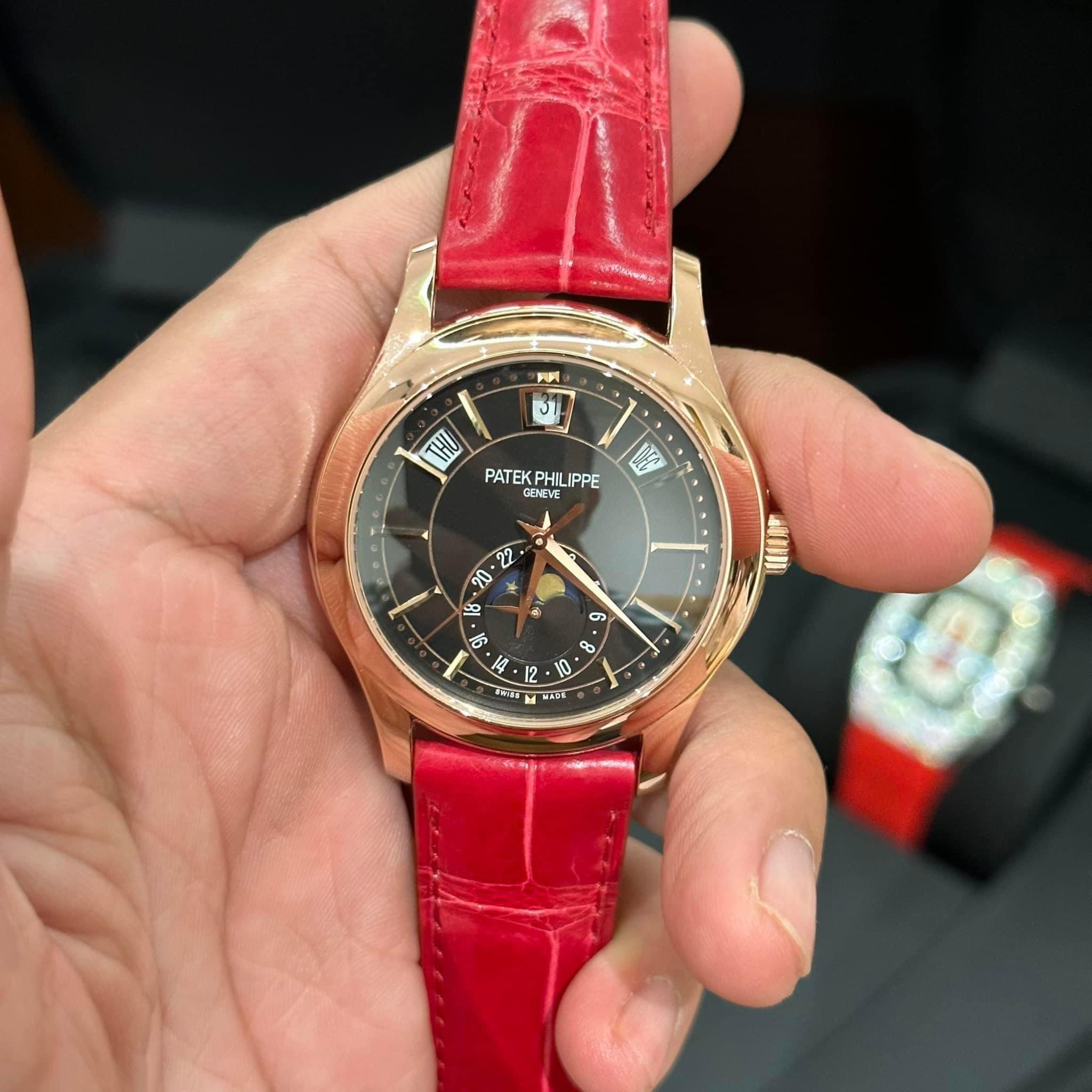 Patek Philippe Complications Annual Calendar – Ref. 5205R-011 - Image 2