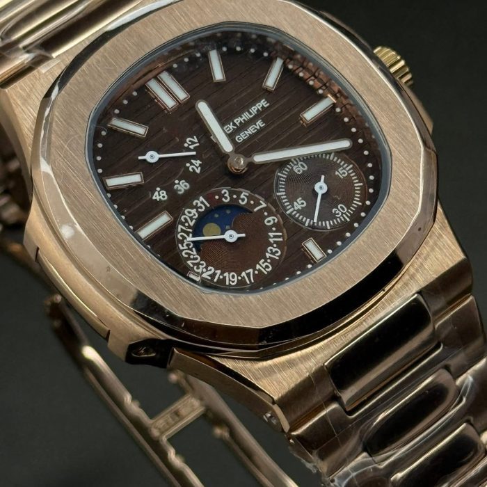 Patek Philippe Nautilus 5712/1R-001 – Master Grade (Rose Gold)