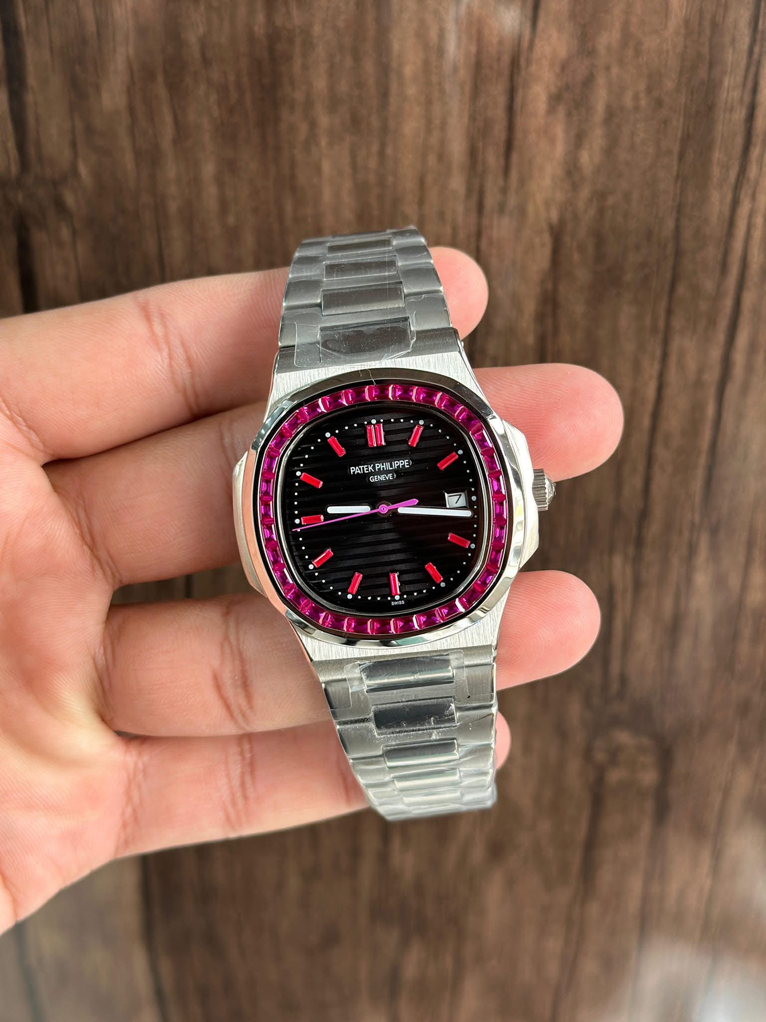 Patek Philippe Nautilus 5711/112P-001 – Euro Grade
