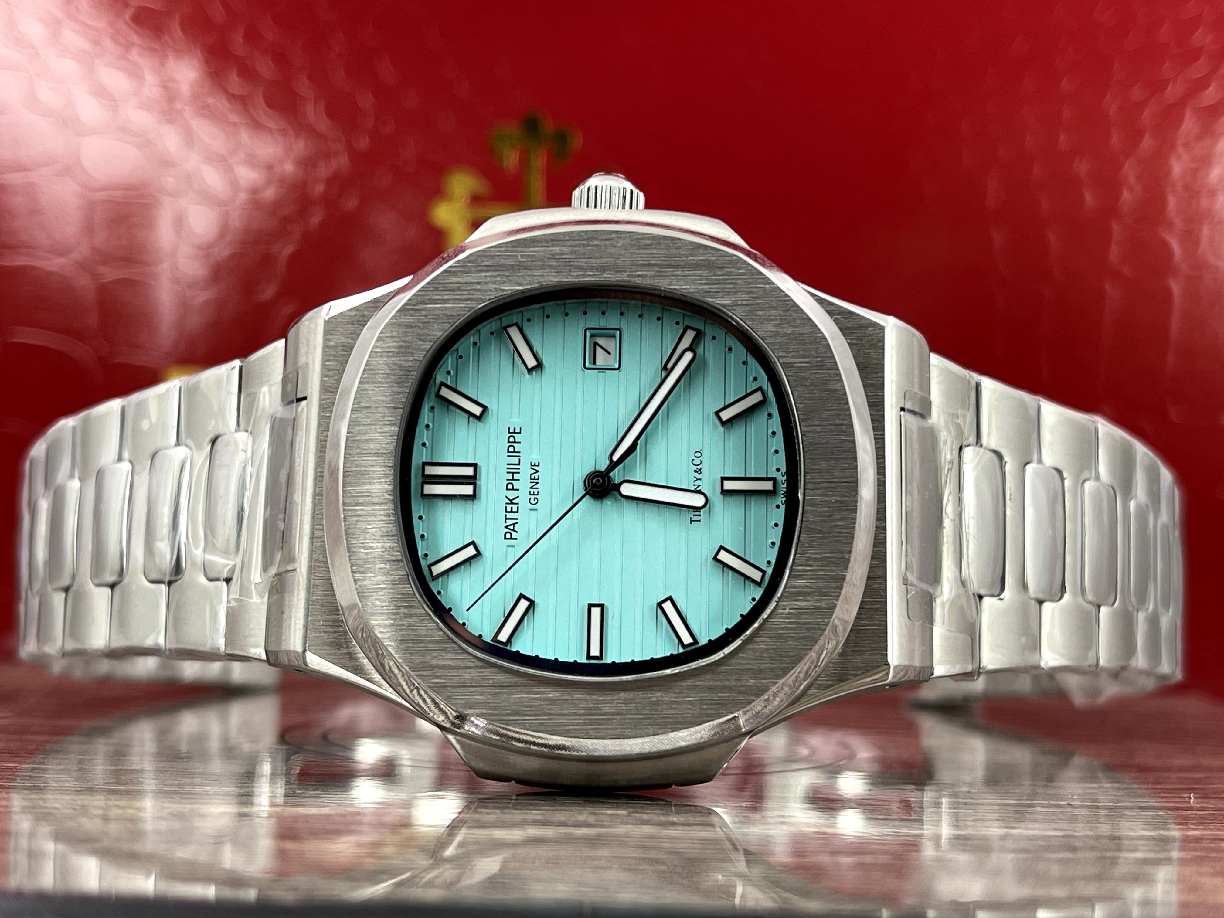 Patek Philippe Nautilus 5711 Ultra-Thin – Tiffany Blue Dial - Euro Grade Replica - Image 2
