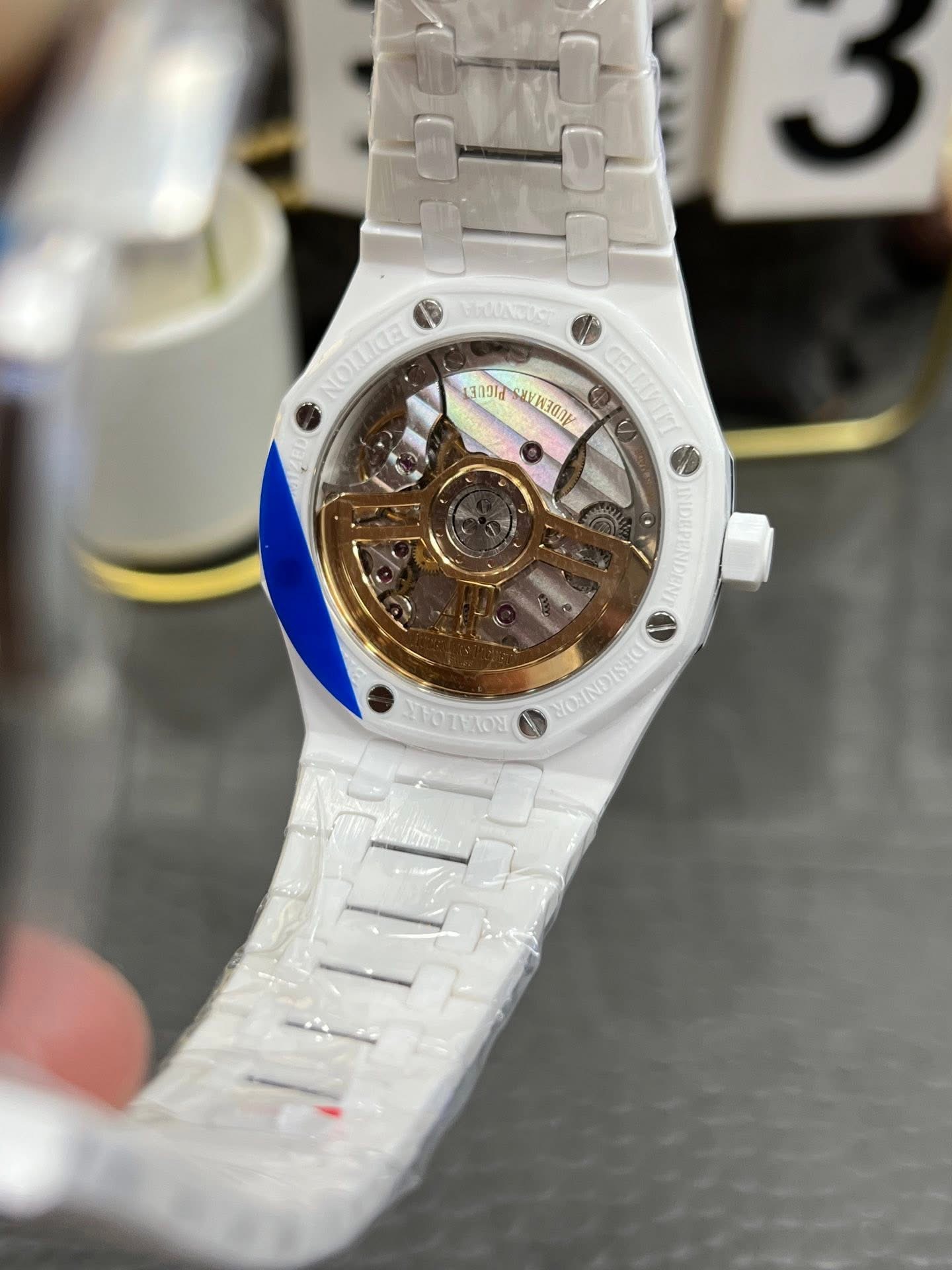 Audemars Piguet Royal Oak Ceramic | Swiss 1:1 Grade - Image 3