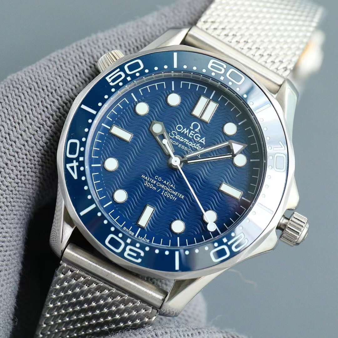 Omega Seamaster Diver 300M – 007 James Bond 60th Anniversary Edition Swiss 1:1 Grade Reference No.: 210.30.42.20.03.002 - Image 7