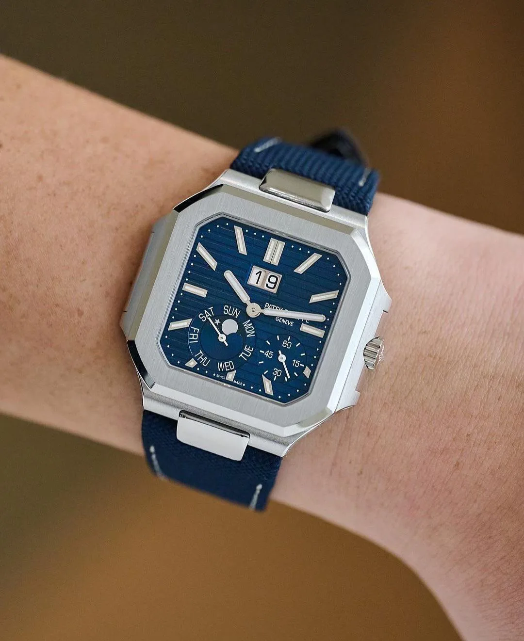 Patek Philippe Cubitus 5822P-001 | Blue Fabric Strap | Master Grade - Image 3