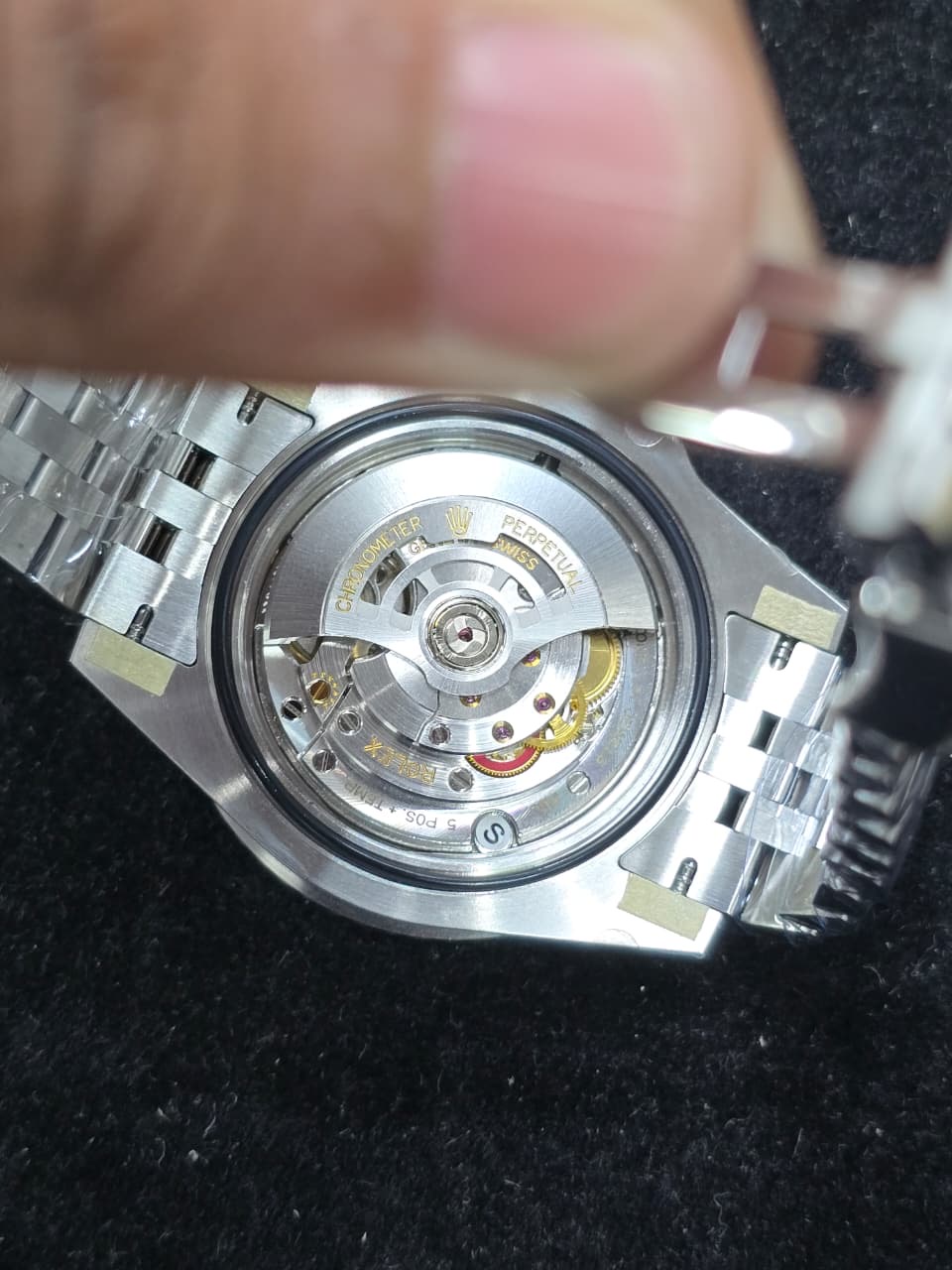 Rolex GMT-Master II 126710BLRO Swiss 1:1 Grade Watch – Pepsi Bezel - Image 4