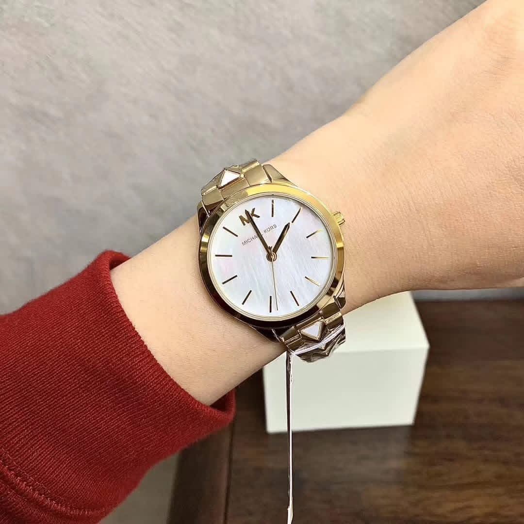 Michael Kors MK6689 Authentic Ladies Analog Watch – Rose Gold Stainless Steel Bracelet - Image 9