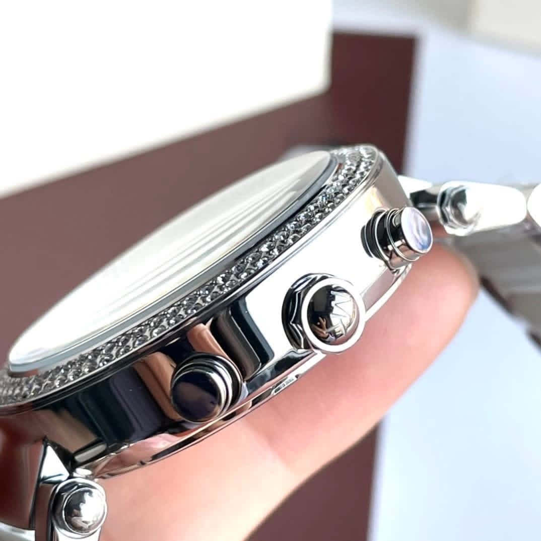 Michael Kors Parker MK6138 Authentic Ladies Chronograph Watch – Silver & Blue Band, Mother of Pearl Dial, Crystal Bezel - Image 7