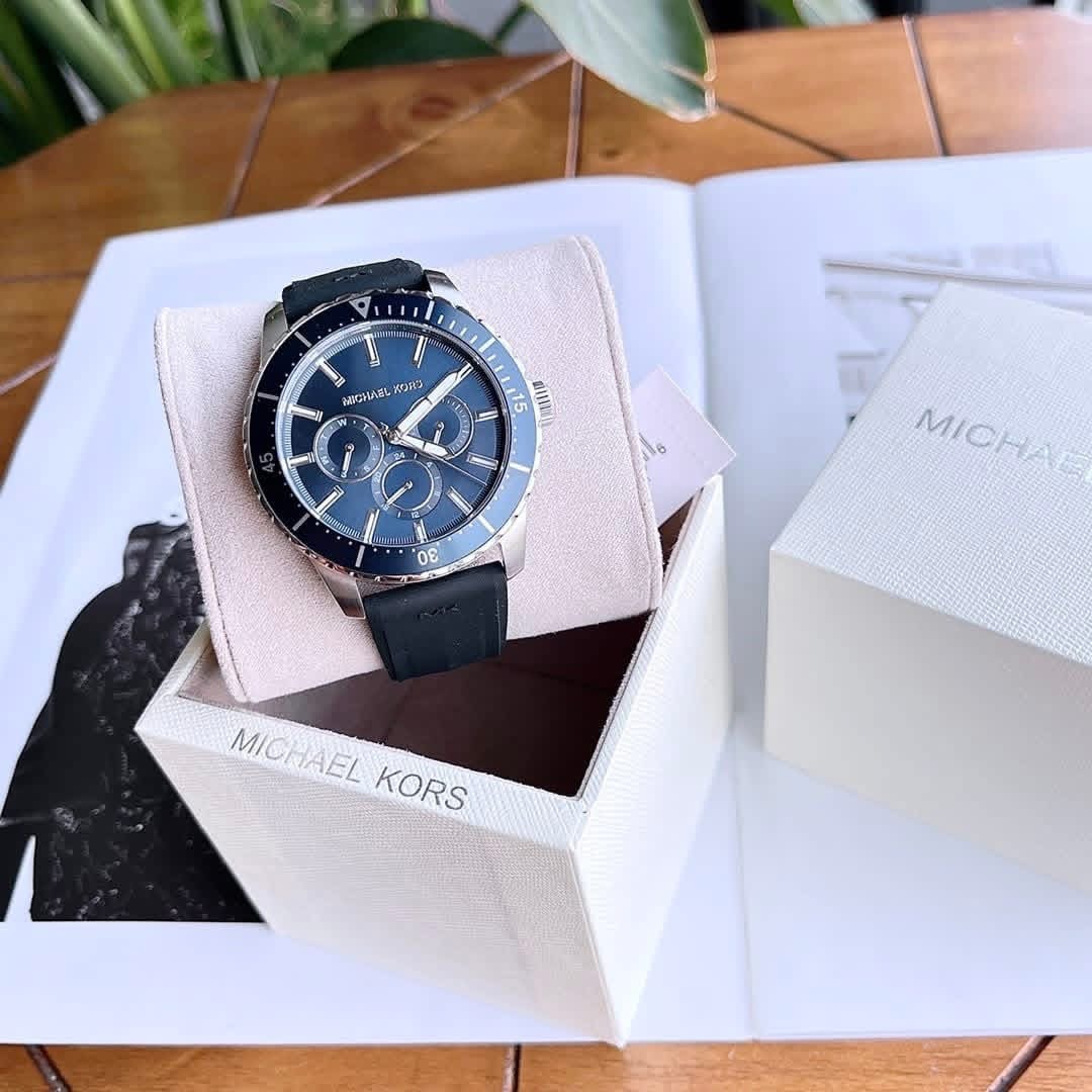 Michael Kors Cunningham Authentic Multifunction Watch – Navy Dial with Black Silicone Strap - Image 2