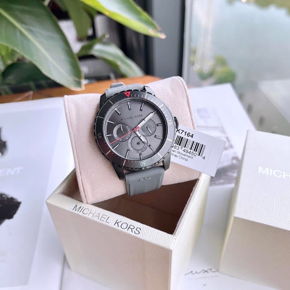 Michael Kors Cunningham MK7164 Authentic Men’s Multifunction Watch – Gray Silicone Strap - Image 8