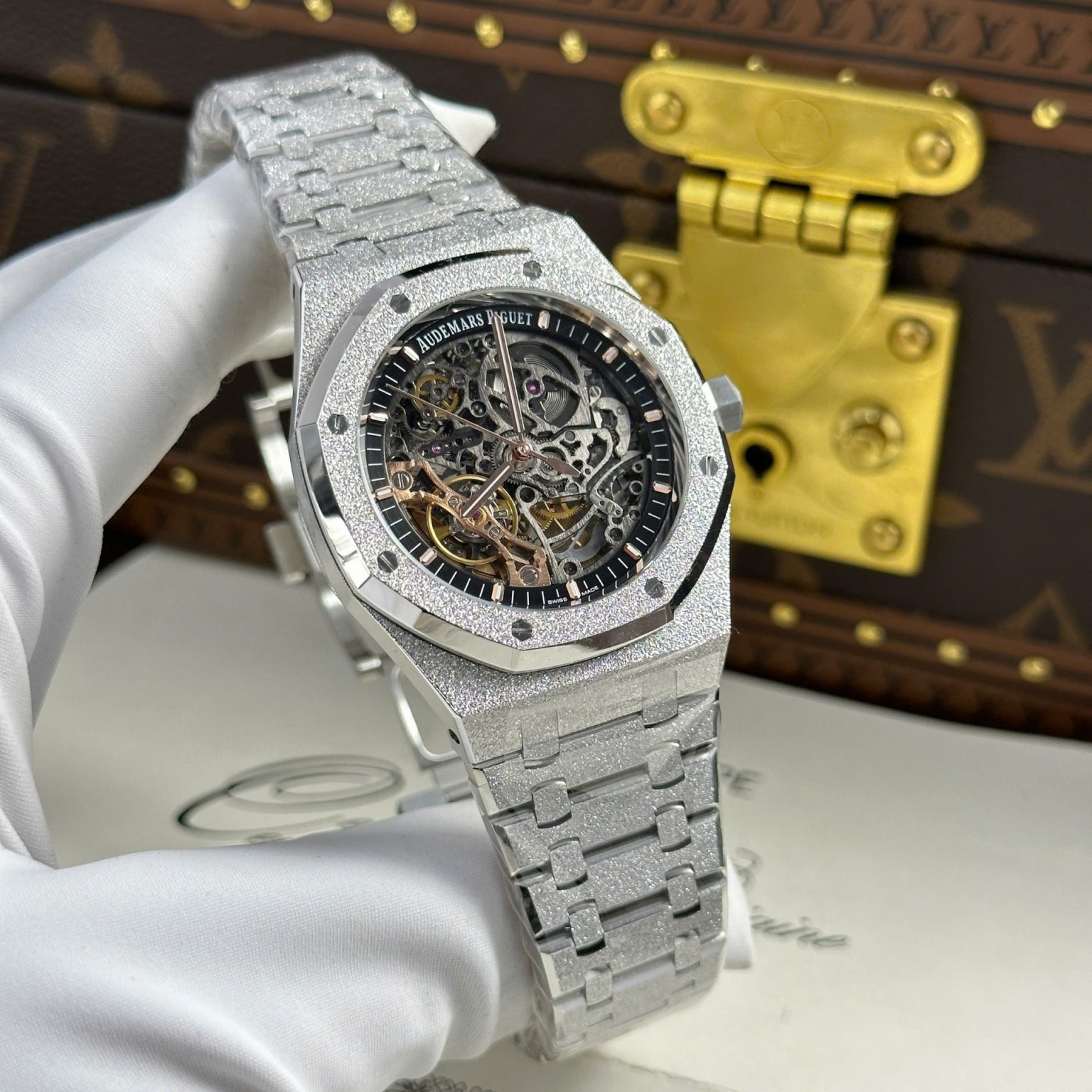 Audemars Piguet Royal Oak Frosted 15407 Skeleton Dial Swiss 1:1 Grade Watch - Image 4