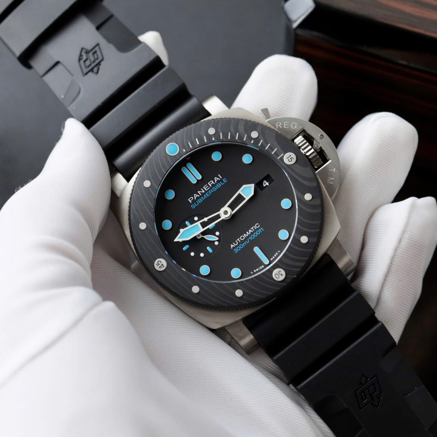 Panerai Submersible BMG-Tech PAM00799 Black Dial Rubber Strap Swiss 1:1 Grade Watch - Image 2