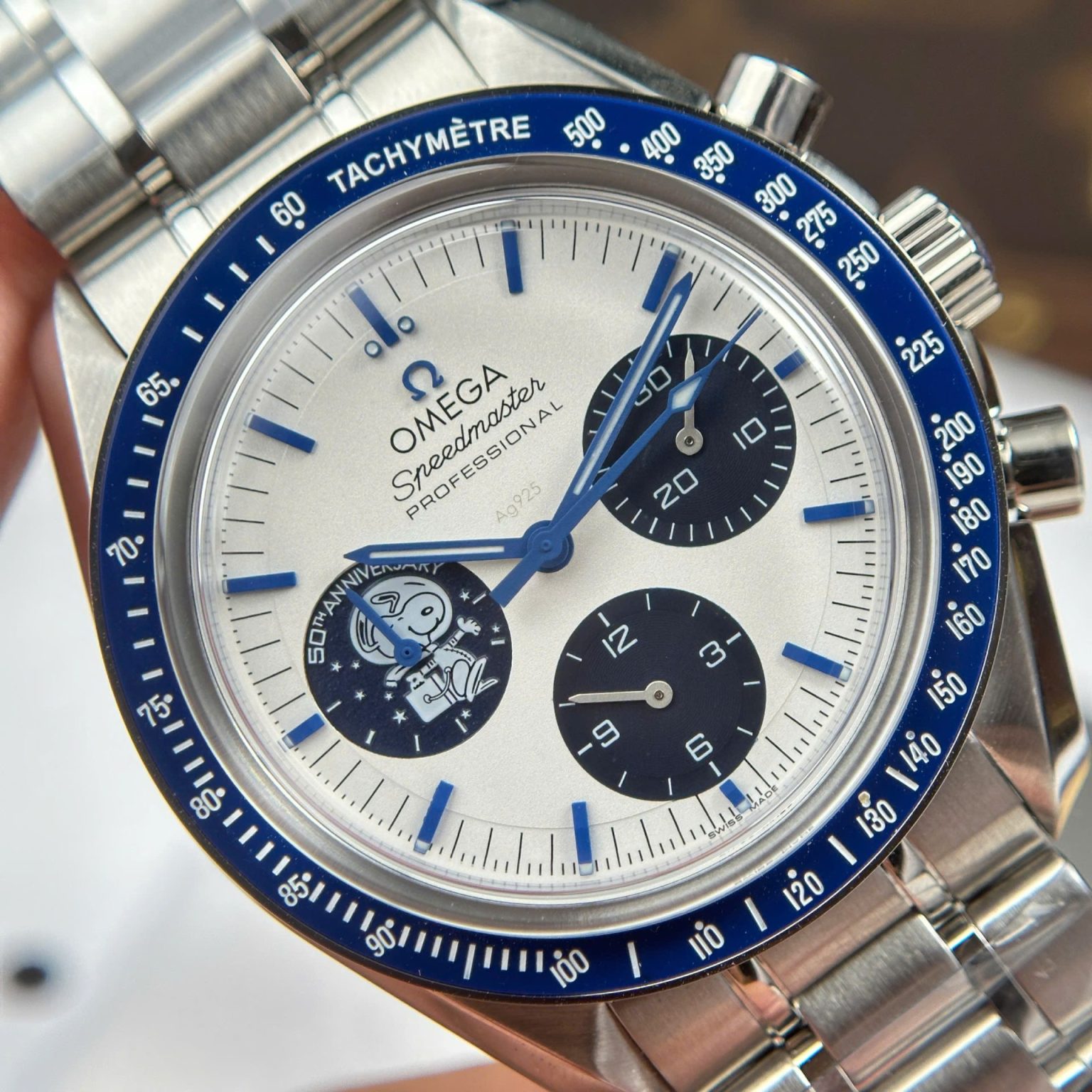 Omega Speedmaster Silver Snoopy 50th Anniversary Swiss 1:1 Grade Watch - Image 4