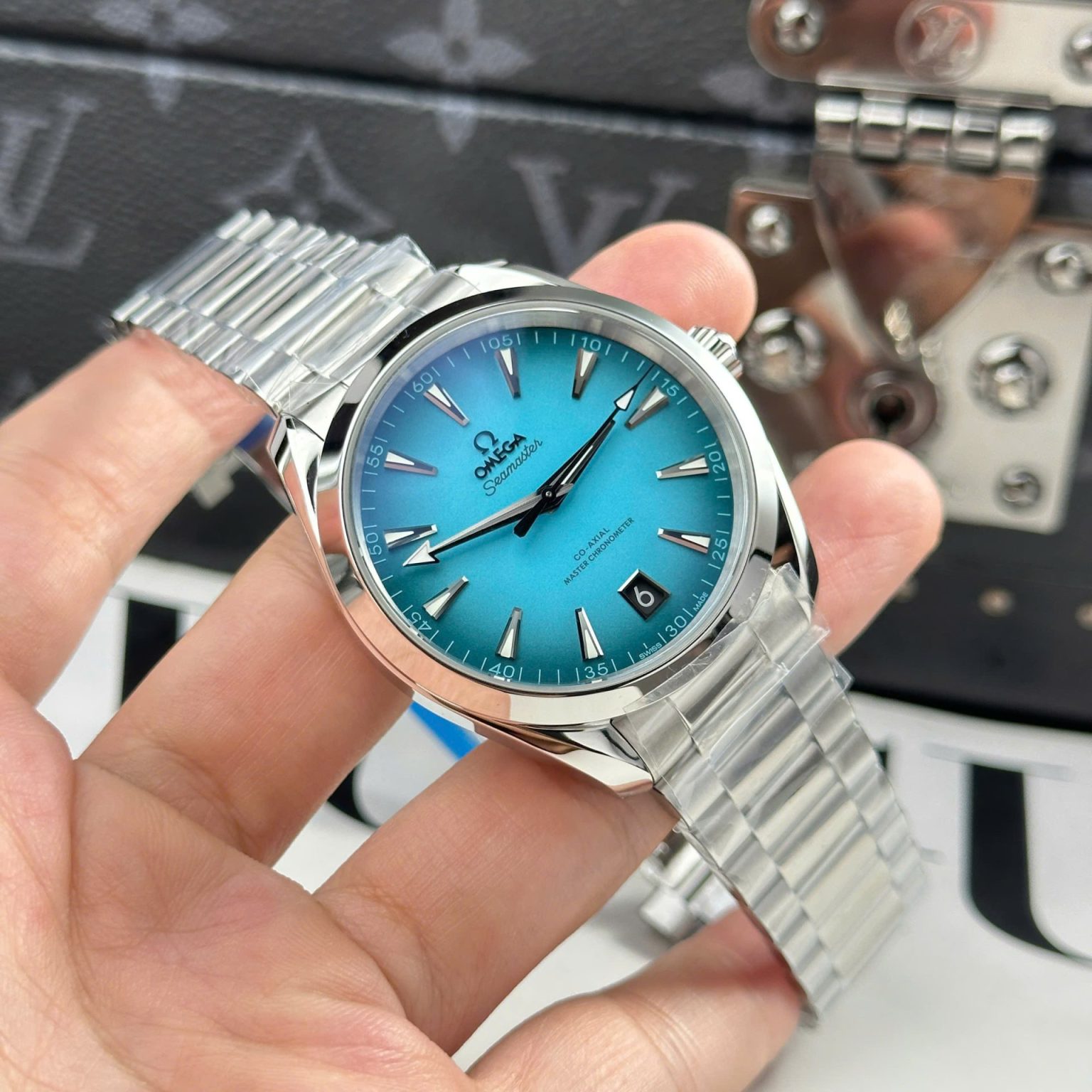 Omega Seamaster Co-Axial Blue Dial Swiss 1:1 Grade Watch - Image 3