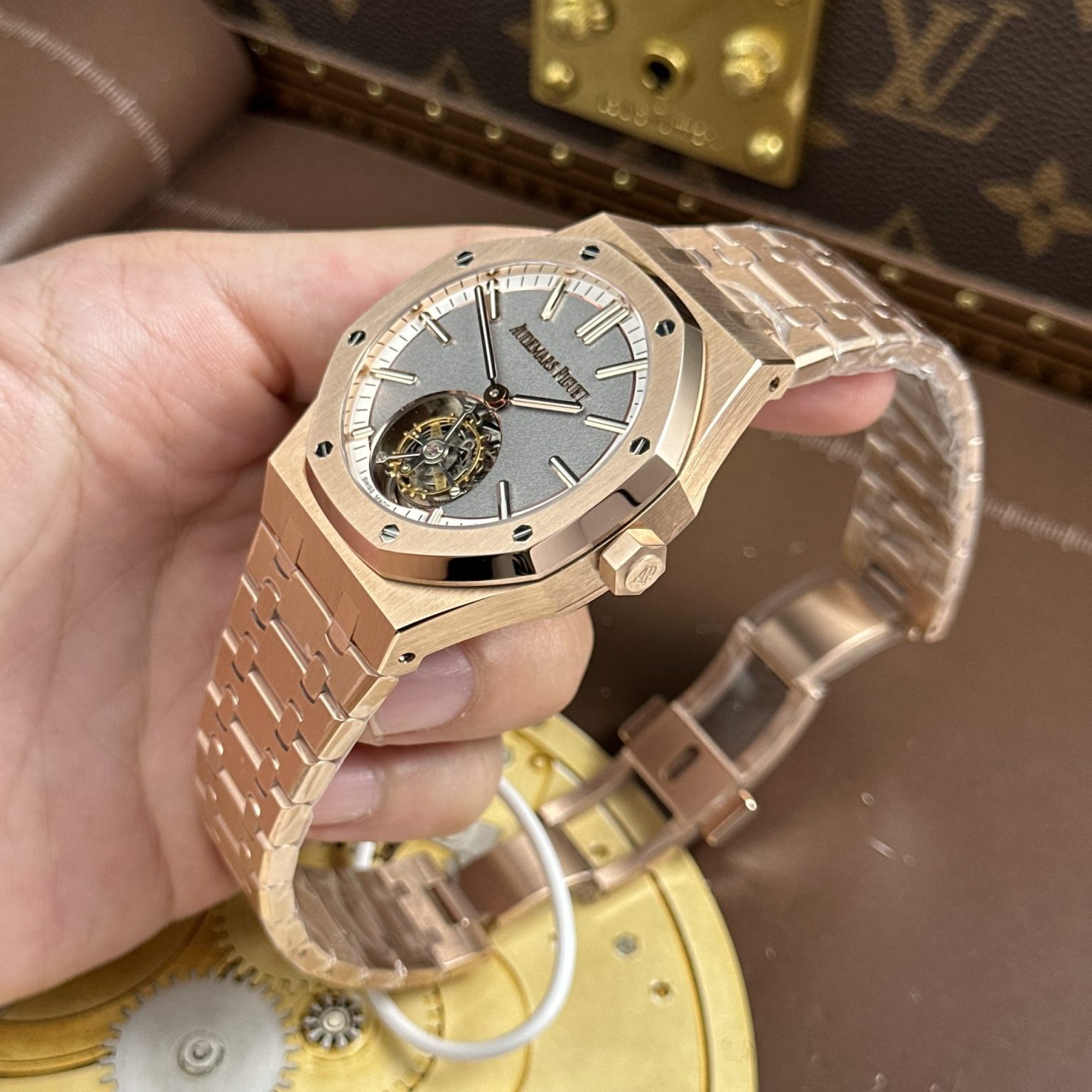 Audemars Piguet Royal Oak Selfwinding Flying Tourbillon 26730OR Replica Watches Gray Dial Metal Wire 41mm Swiss 1:1 Grade Watch - Image 4