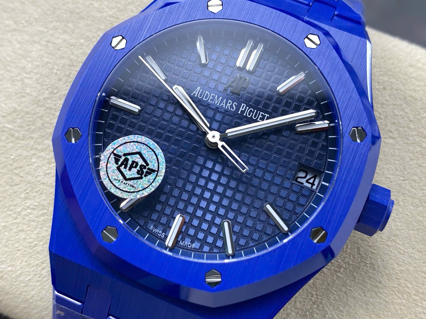 Audemars Piguet Royal Oak 15500 Blue Ceramic Blue Dial 41mm Swiss 1:1 Grade Automatic Watch - Image 4