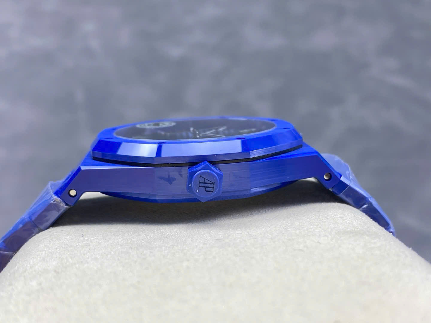 Audemars Piguet Royal Oak 15500 Blue Ceramic Blue Dial 41mm Swiss 1:1 Grade Automatic Watch - Image 5