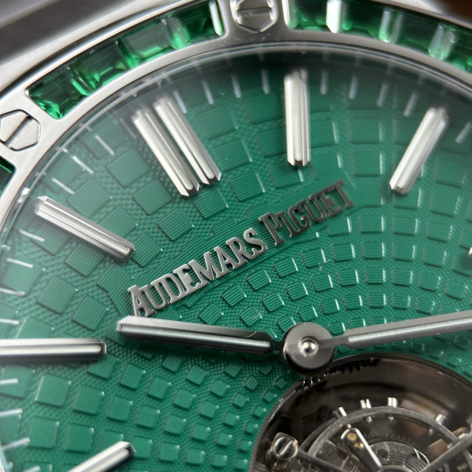 Audemars Piguet Imitation Watches Royal Oak Selfwinding Flying Tourbillon 26730BC Green Dial 41mm Swiss 1:1 Grade Automatic Watch - Image 7