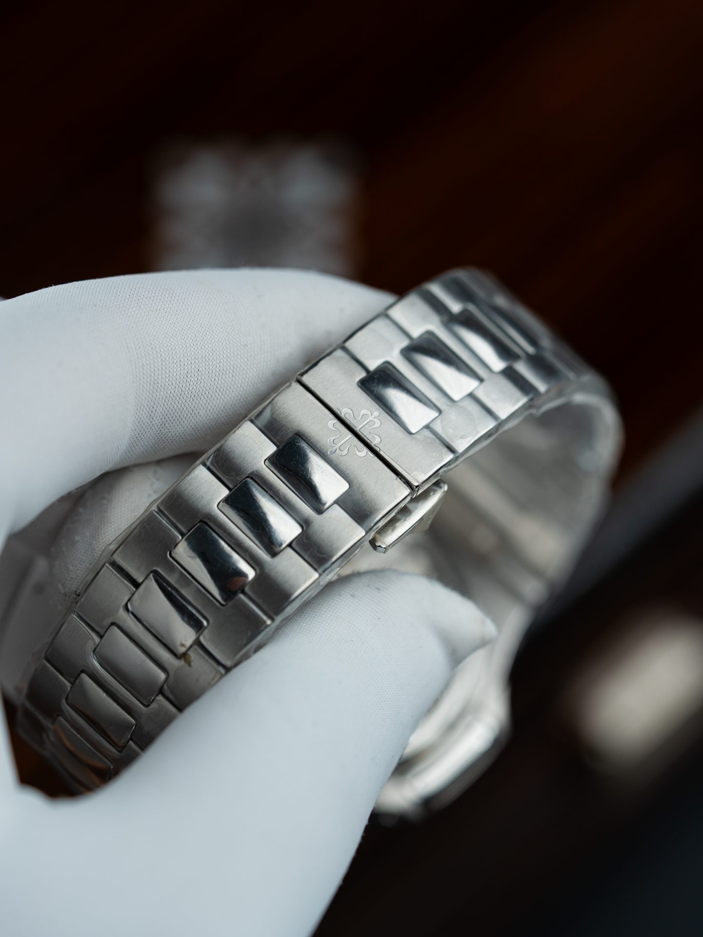 Patek Philippe Nautilus 5740 Gray Dial 40mm Swiss 1:1 Grade Automatic Watch with Gem Bezel - Image 13