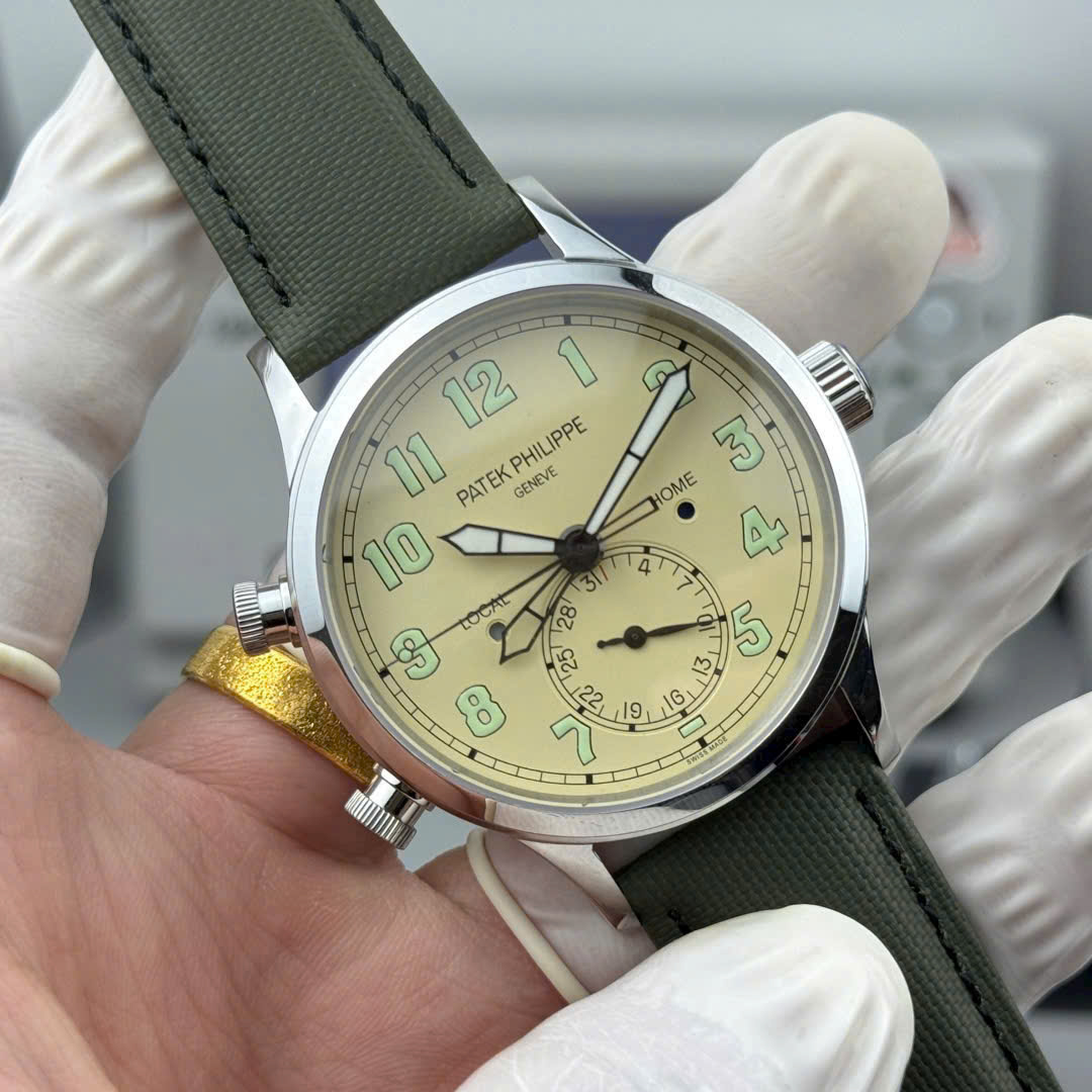 Patek Philippe Calatrava Pilot Travel Time 5524G 42mm Swiss 1:1 Grade Automatic Watch - Image 3