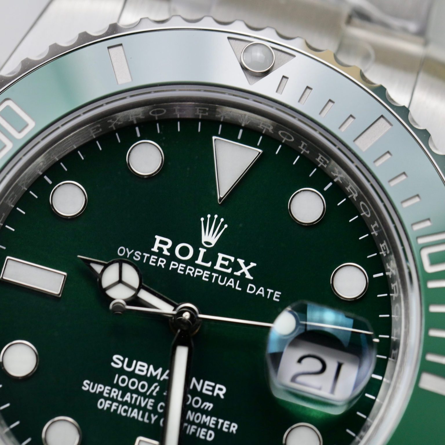 Rolex Submariner 116610LV Hulk 40mm Swiss 1:1 Grade Automatic Watch - Image 3