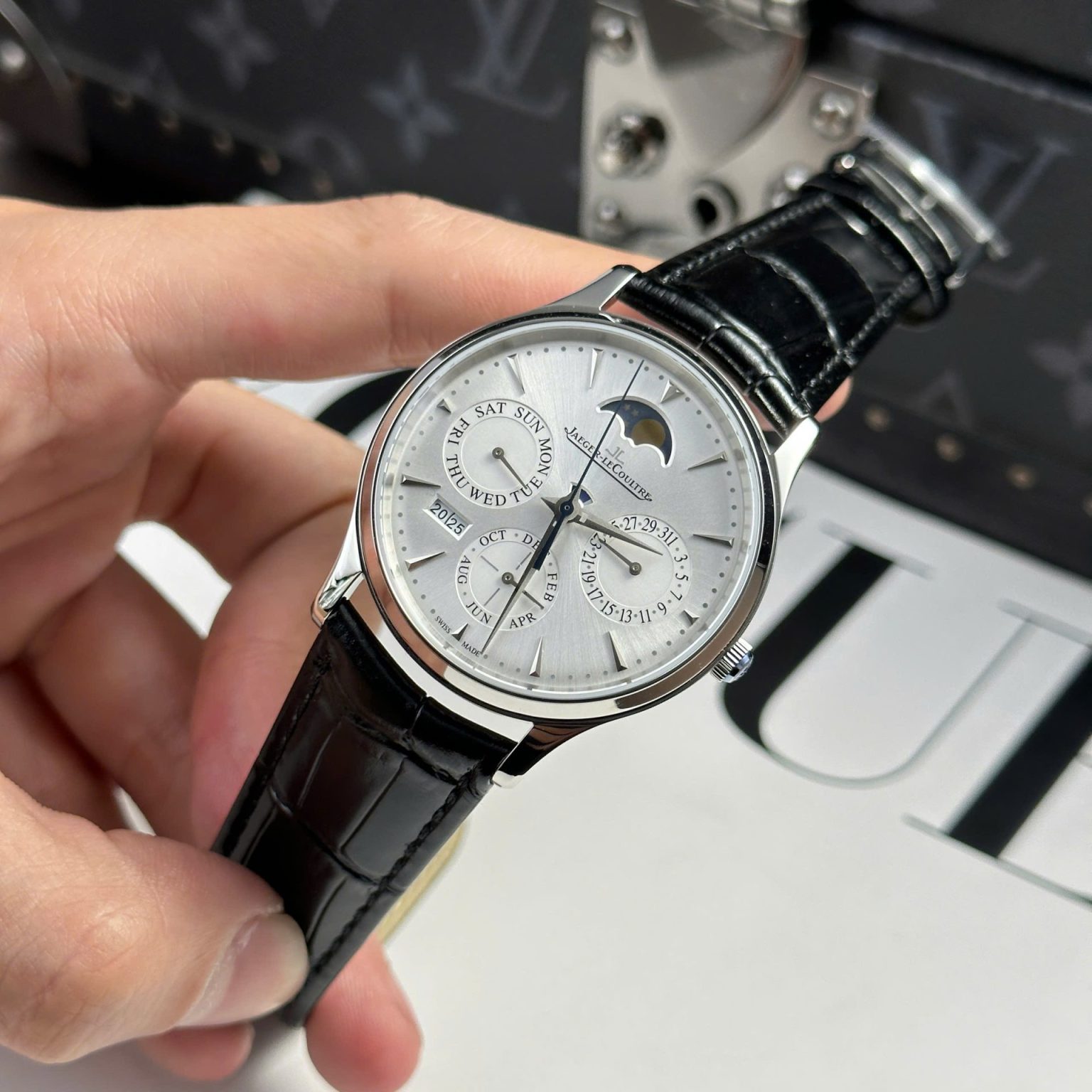 Jaeger LeCoultre Master Ultrathin Perpetual Calendar Silver Dial 39mm Swiss 1:1 Grade Automatic Watch - Image 3