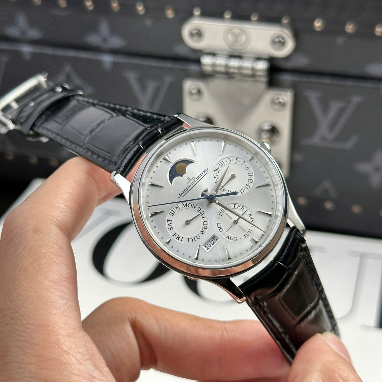 Jaeger LeCoultre Master Ultrathin Perpetual Calendar Silver Dial 39mm Swiss 1:1 Grade Automatic Watch - Image 5