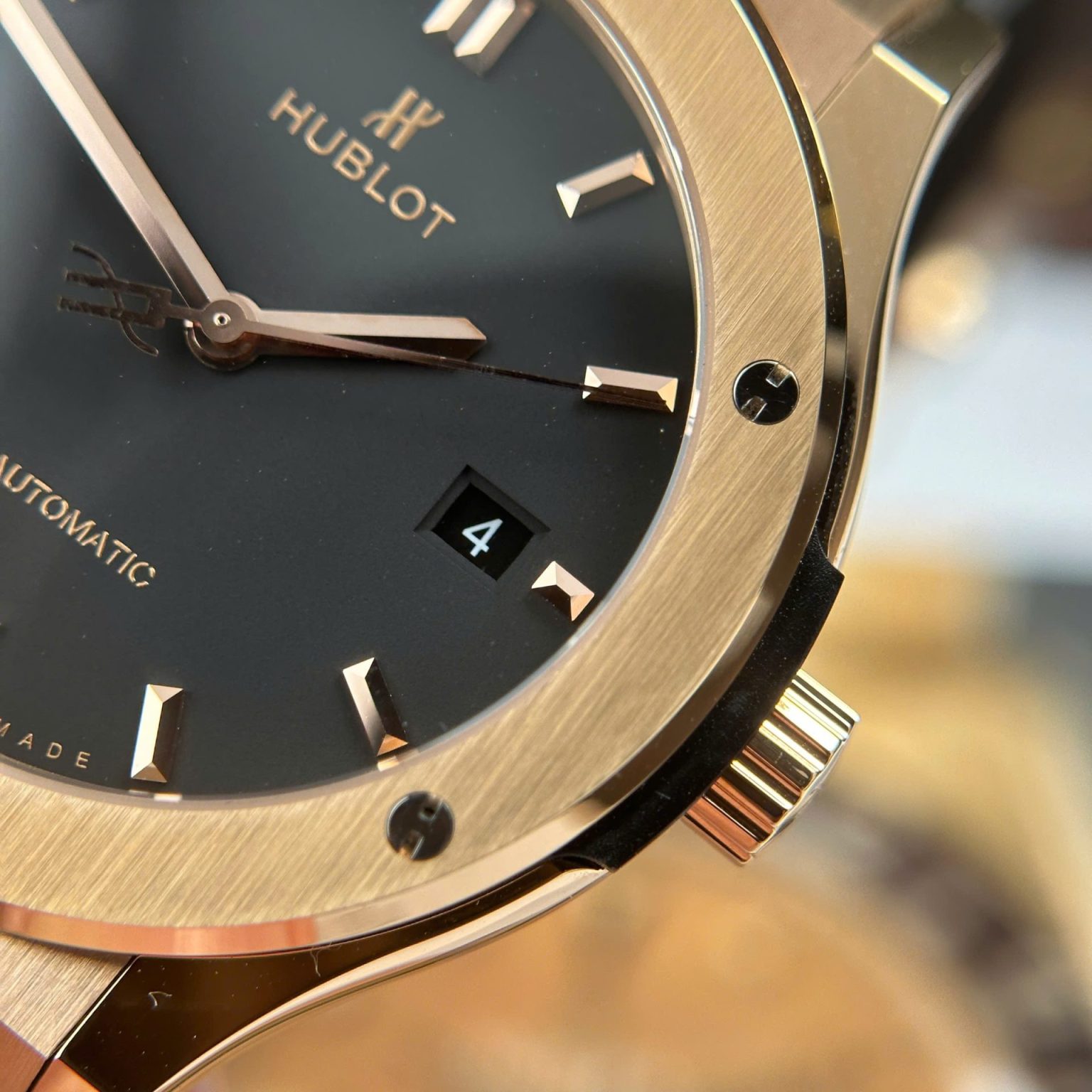 Hublot Classic Fusion King Gold Swiss 1:1 Grade Luxury Watch Black Dial Automatic 42mm - Image 9