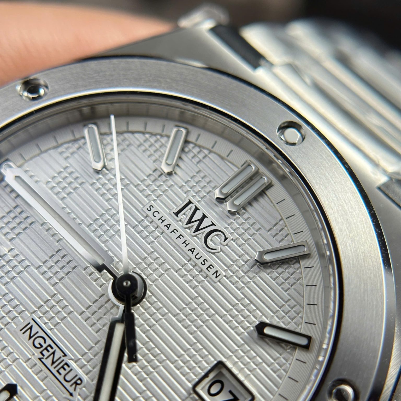 IWC Ingenieur Swiss 1:1 Grade Super Clone Watch White Dial Automatic 40mm - Image 6