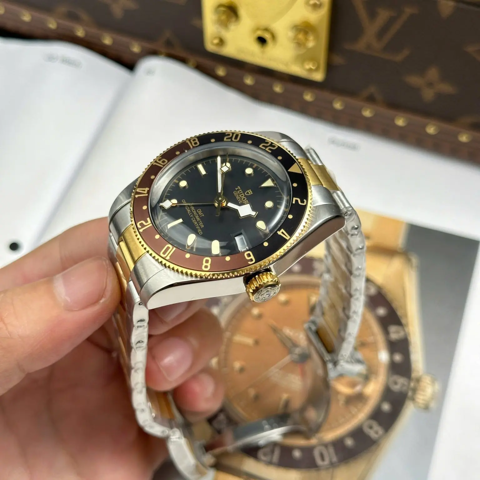 Tudor Black Bay GMT S&G Swiss 1:1 Grade Watch Black Dial Automatic 41mm - Image 5