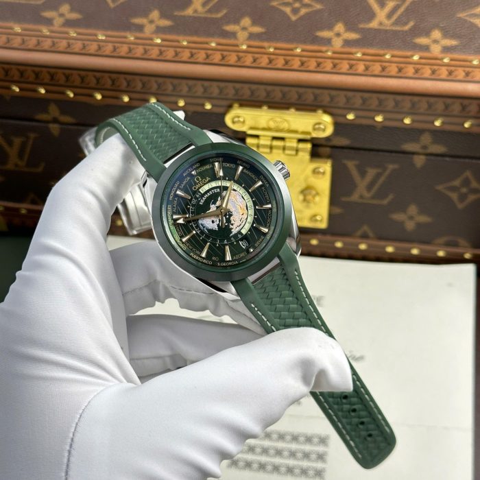 Omega Aqua Terra Worldtimer Swiss 1:1 Grade Watch Green Dial Automatic 43mm