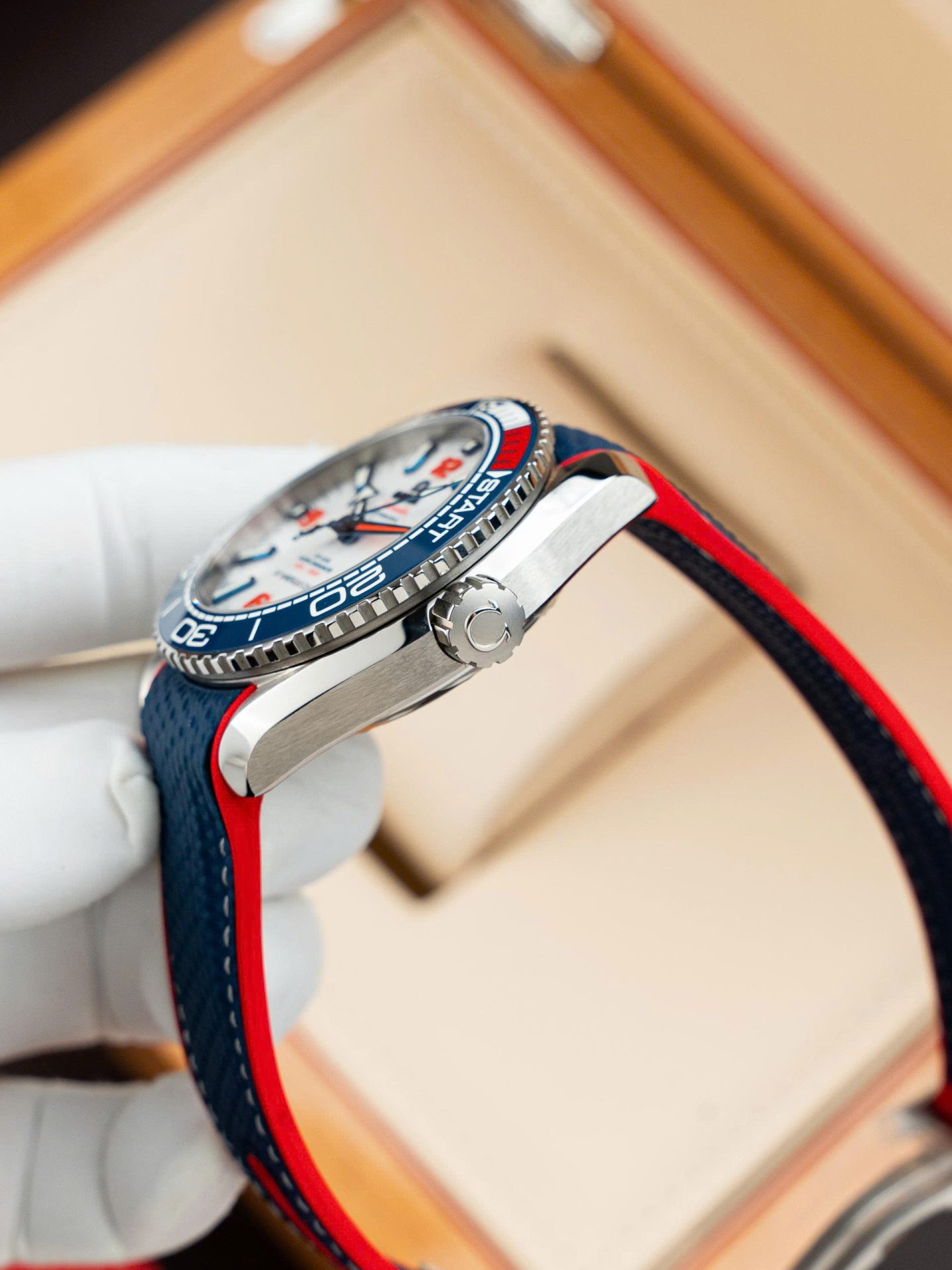 Omega Seamaster Planet Ocean 600M Swiss 1:1 Grade Watch White Dial Automatic 43.5mm - Image 10