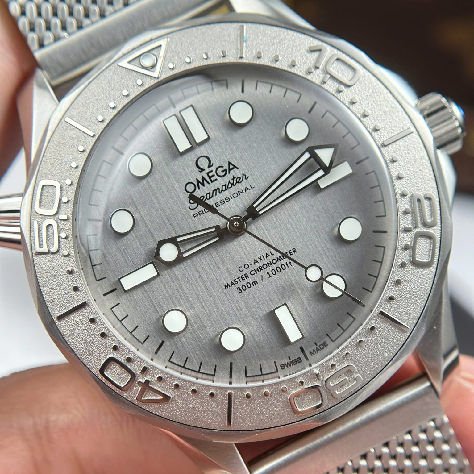 Omega Seamaster Diver 300M Swiss 1:1 Grade Watch Grey Dial Automatic 42mm - Image 4