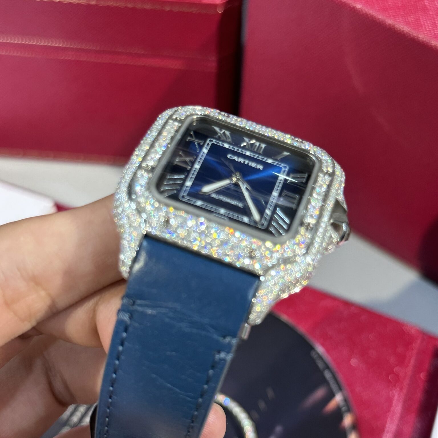 Cartier Santos Swiss 1:1 Grade Replica Watch Blue Dial Custom Moissanite Diamonds 39.8mm - Image 4