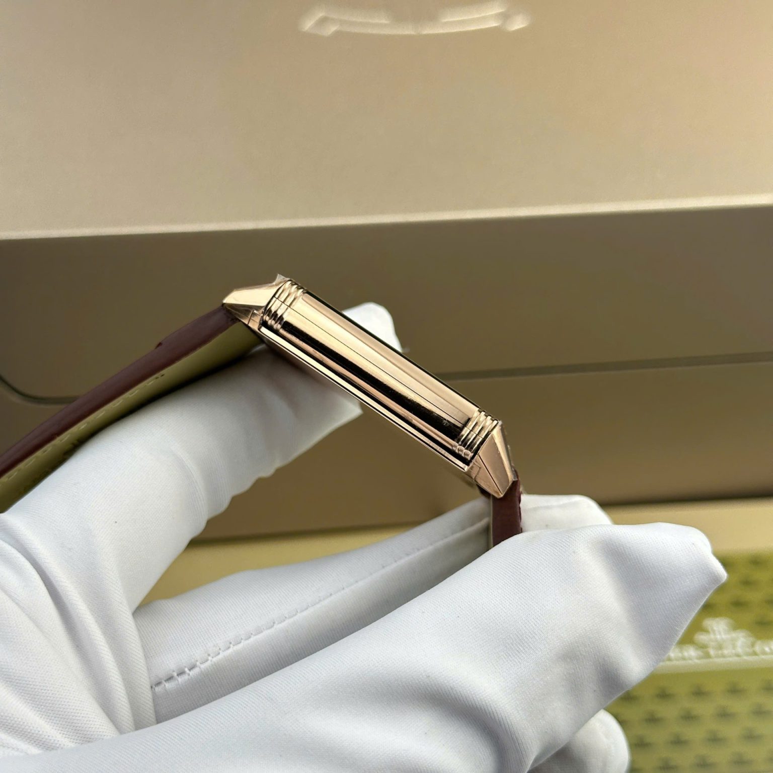 Jaeger-LeCoultre Swiss 1:1 Grade Rose Gold Replica Watch Leather Strap 27.4×45.6mm - Image 7
