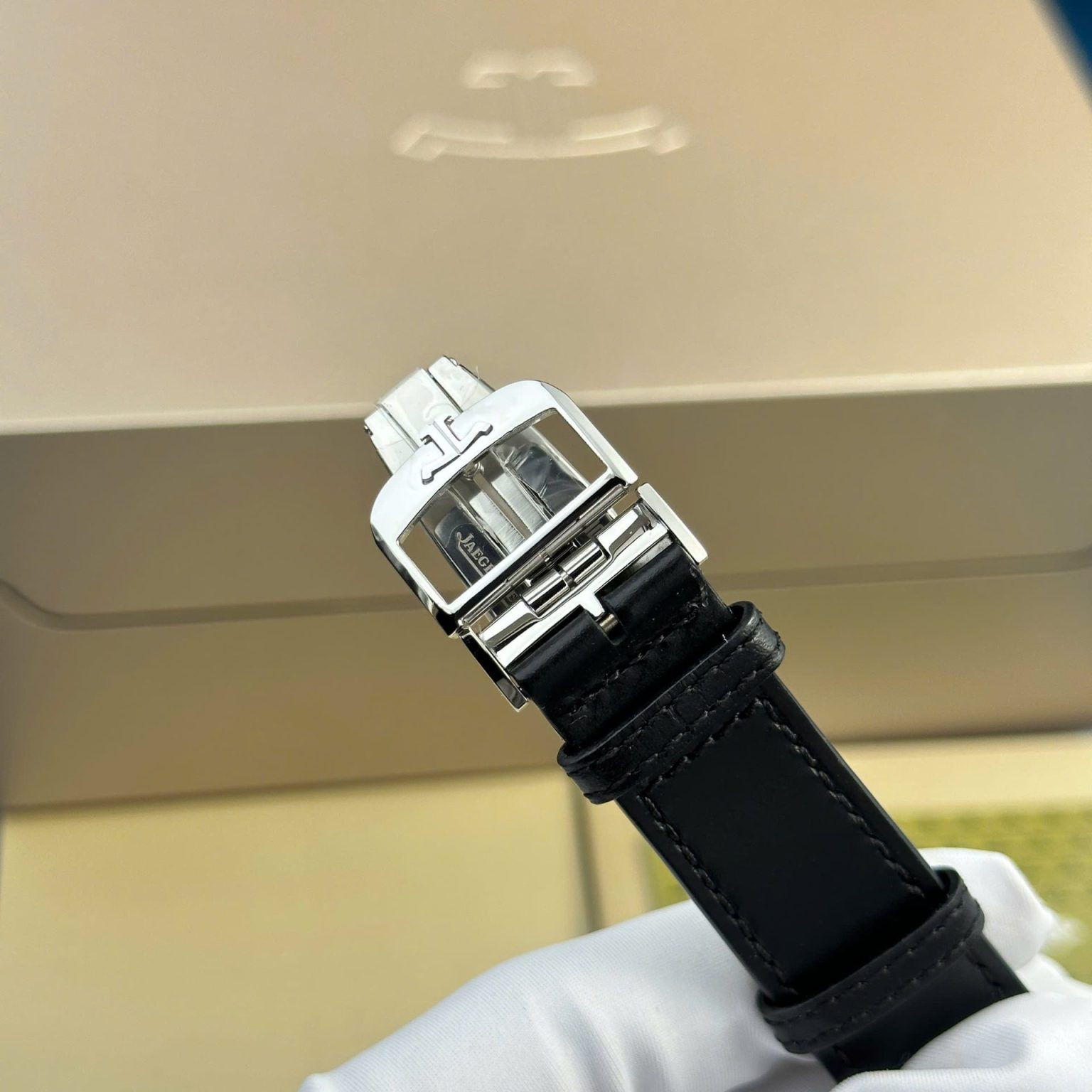 Jaeger-LeCoultre Swiss 1:1 Grade Best Replica Watch White Dial Leather Strap 27.4×45.6mm - Image 10