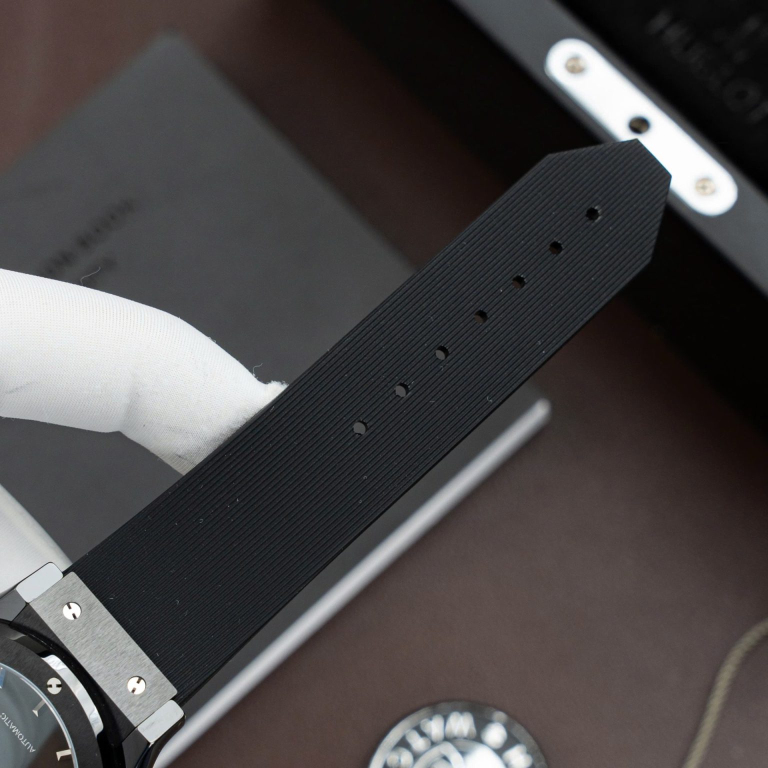 Hublot Classic Fusion Swiss 1:1 Grade Replica Watch Ceramic Black Rubber Strap 42mm - Image 9