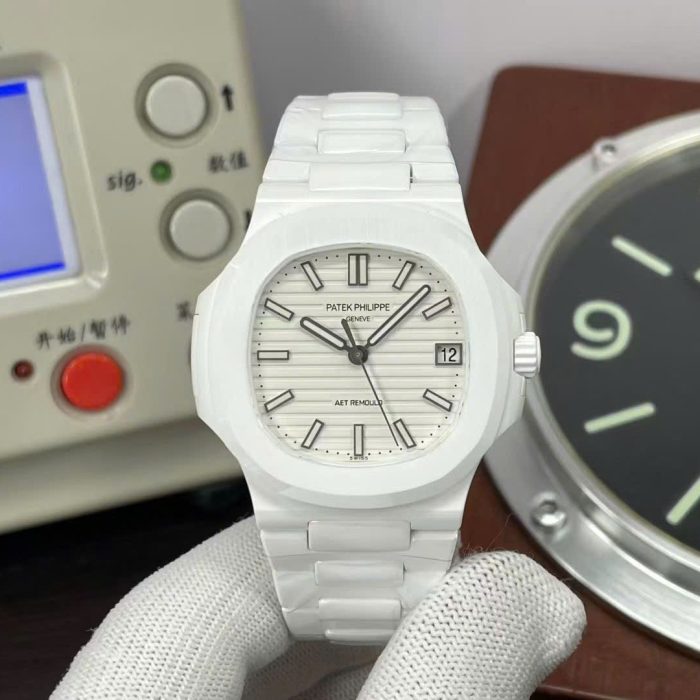 Patek Philippe Nautilus 5711 Swiss 1:1 Grade Luxury Replica Watch White Ceramic 40mm