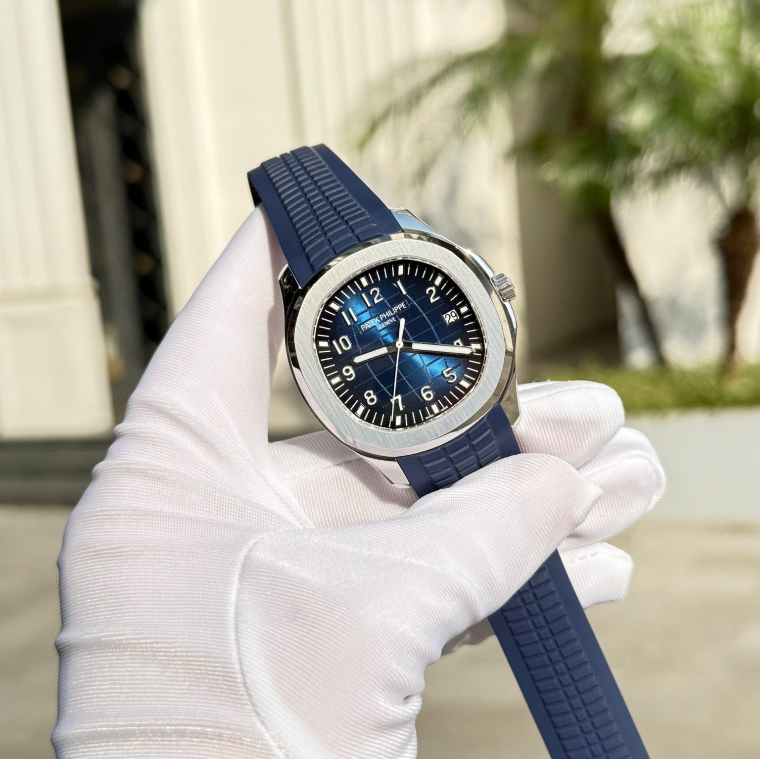 Patek Philippe Aquanaut 5168 Swiss 1:1 Grade Replica Watch Blue Dial Rubber Strap 42.2mm - Image 2