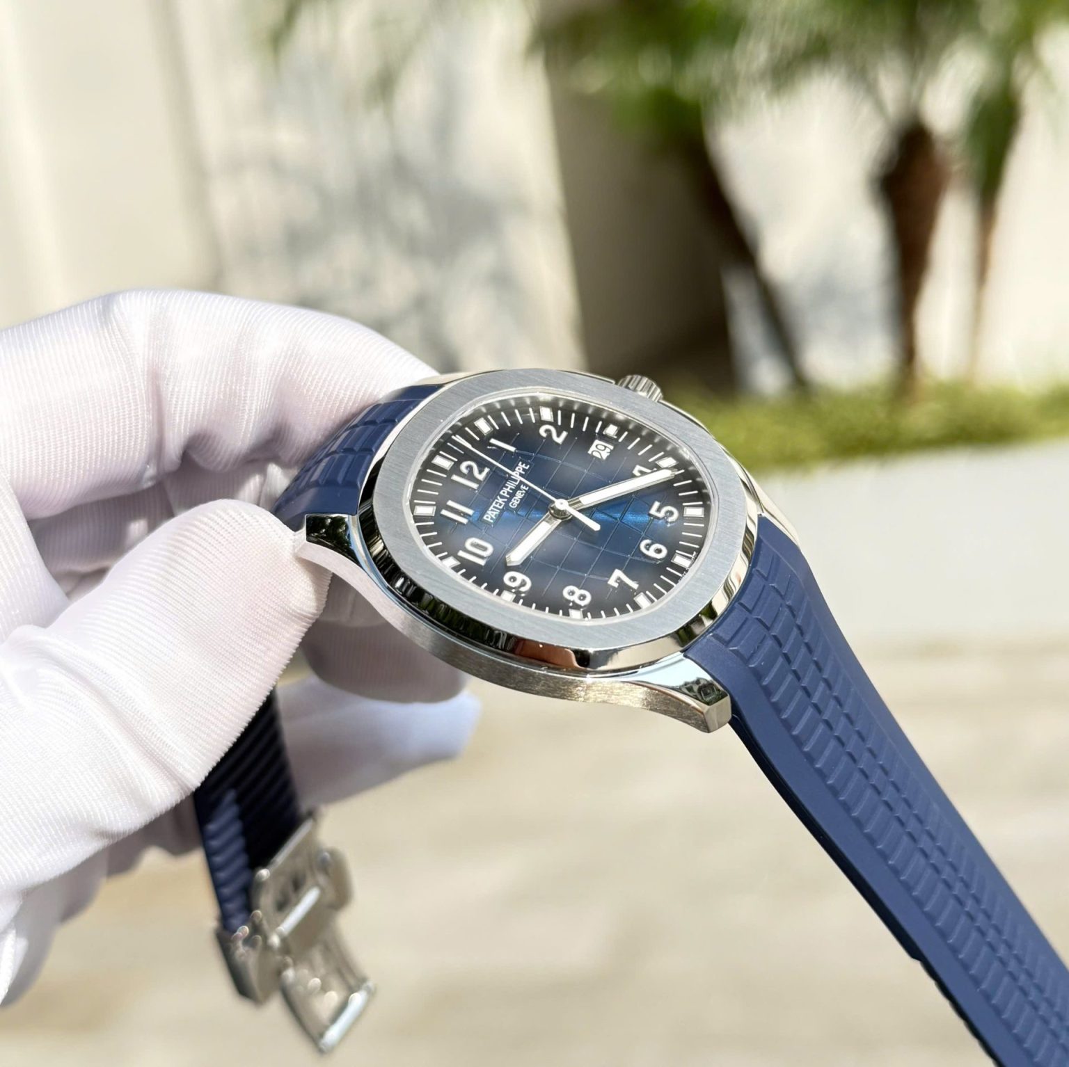 Patek Philippe Aquanaut 5168 Swiss 1:1 Grade Replica Watch Blue Dial Rubber Strap 42.2mm - Image 3