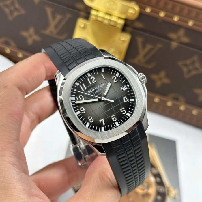 Patek Philippe Aquanaut 5167 Swiss 1:1 Grade Knock Off Watch Gray Dial Rubber Strap 40mm