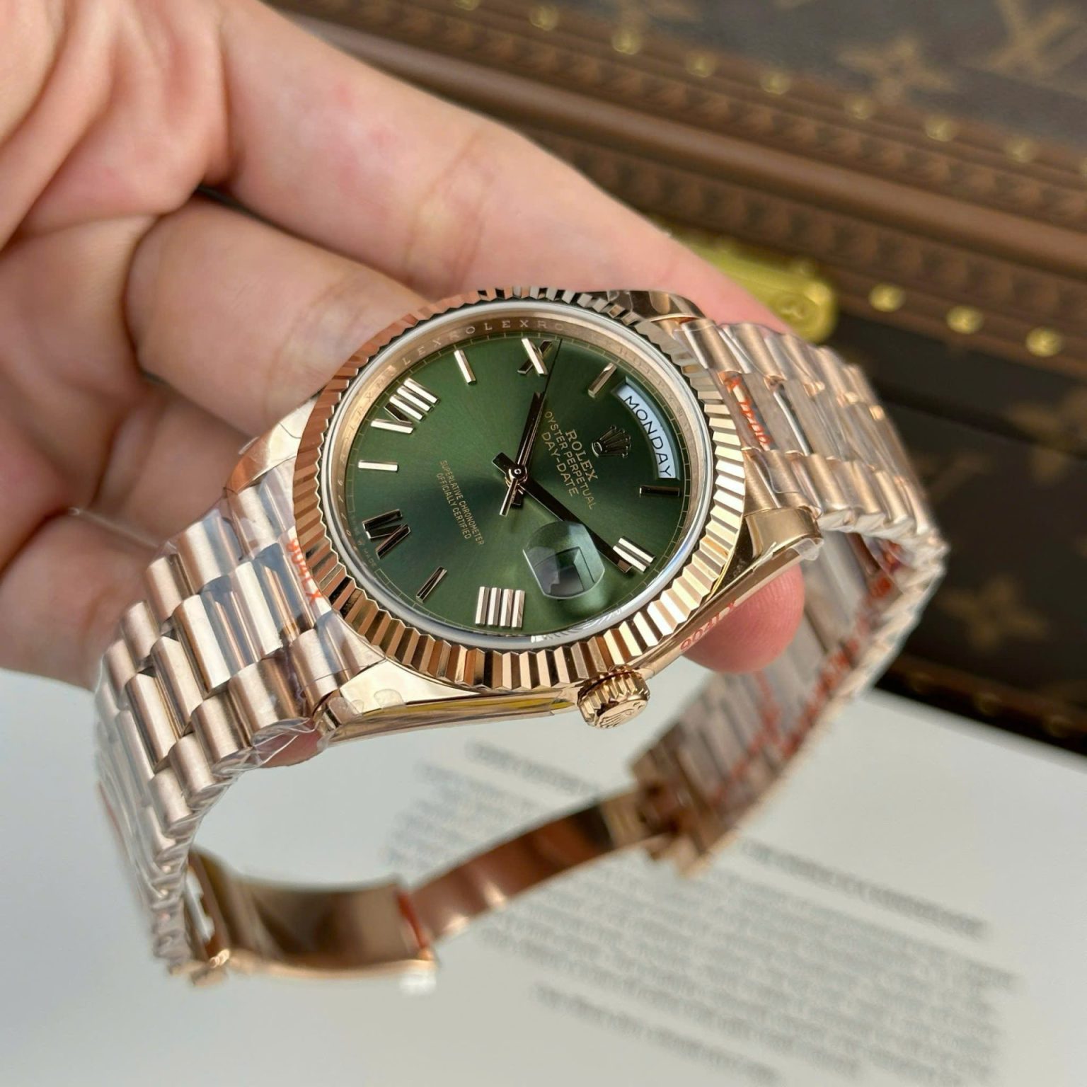 Rolex Day-Date Green Dial 40mm Swiss 1:1 Grade Knock Off Watch - Image 2
