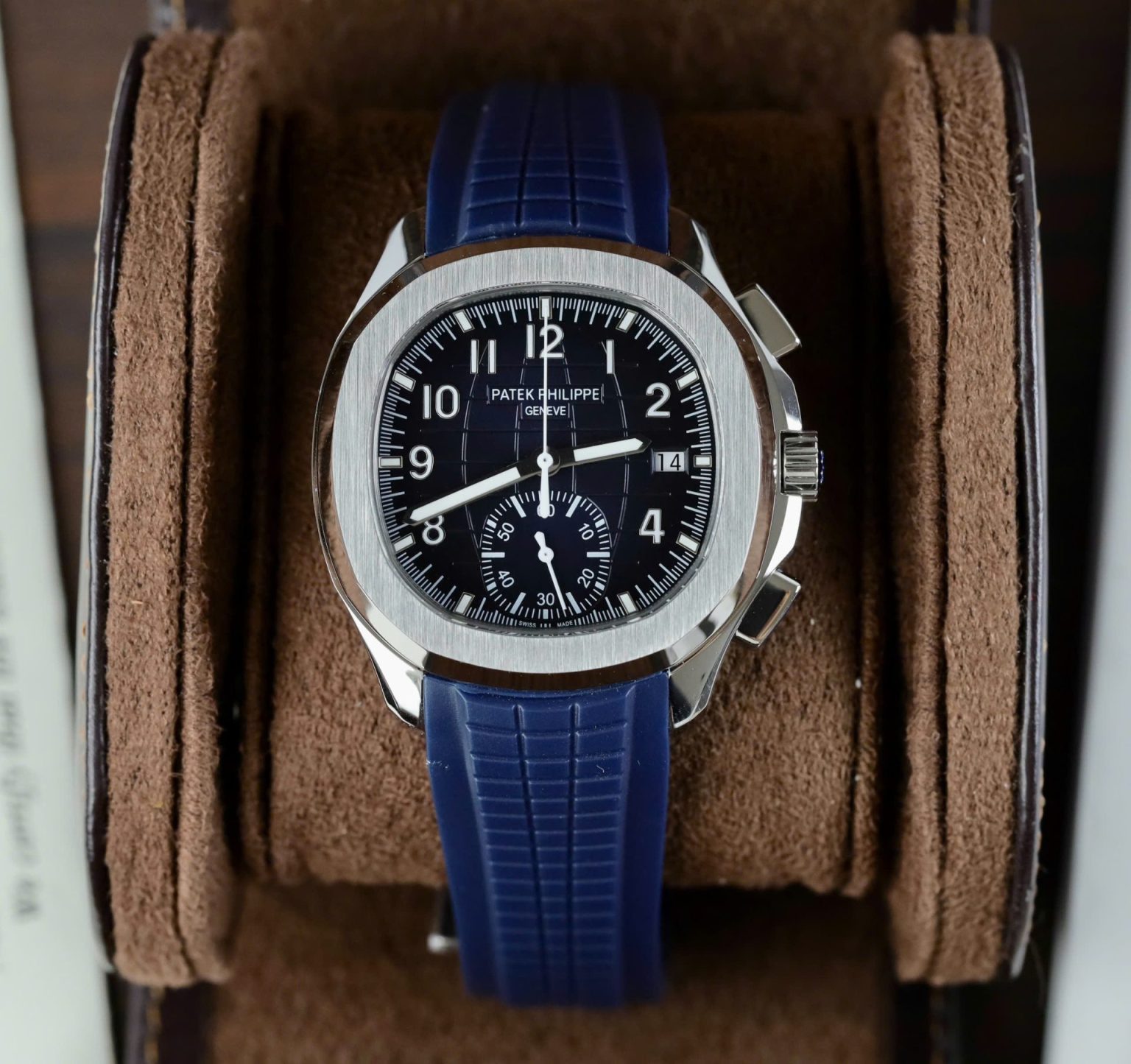 Patek Philippe Aquanaut 5968G Blue Dial 42.2mm Swiss 1:1 Grade Luxury Watch