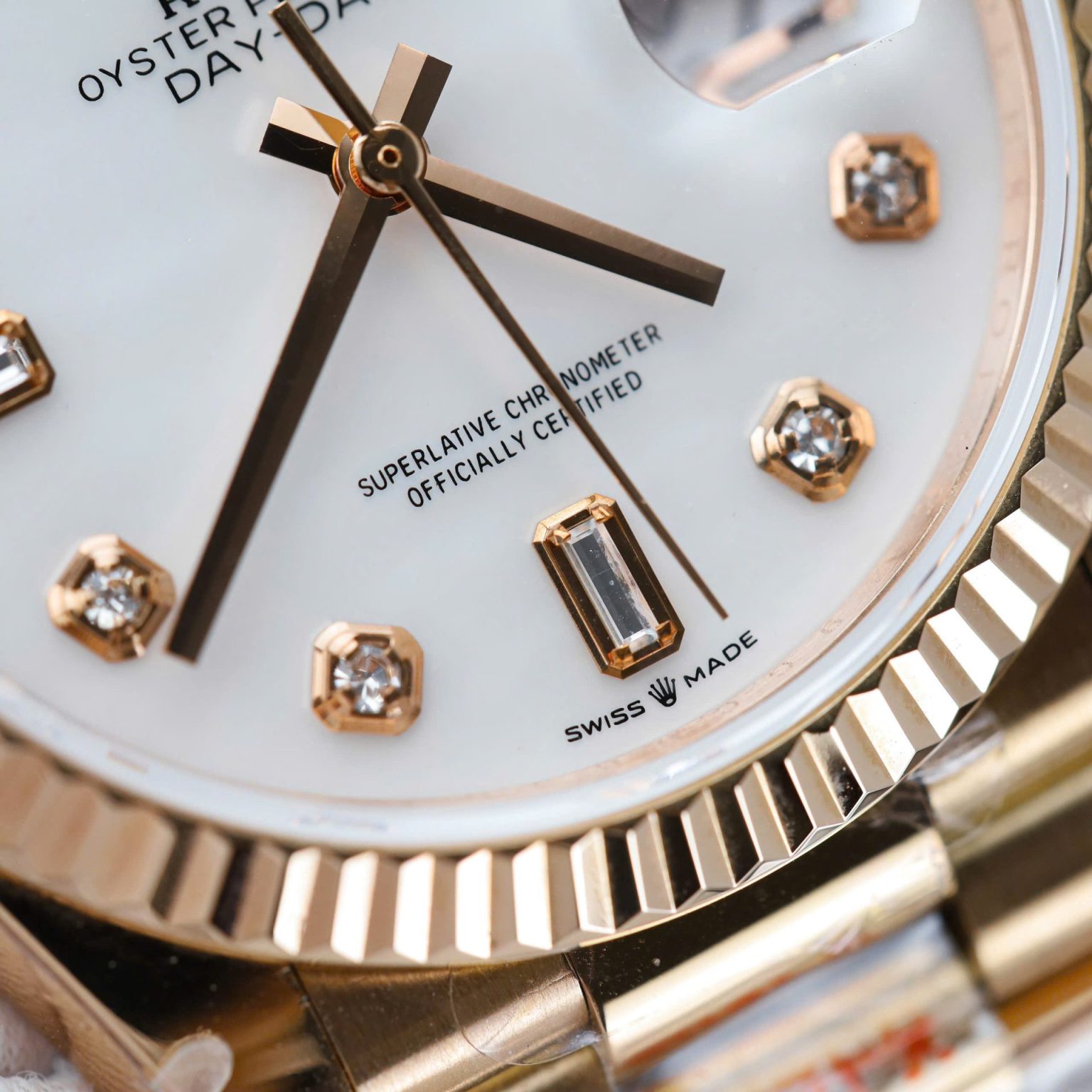 Rolex Day-Date 128235 MOP Dial 36mm Swiss 1:1 Grade Luxury Watch - Image 6