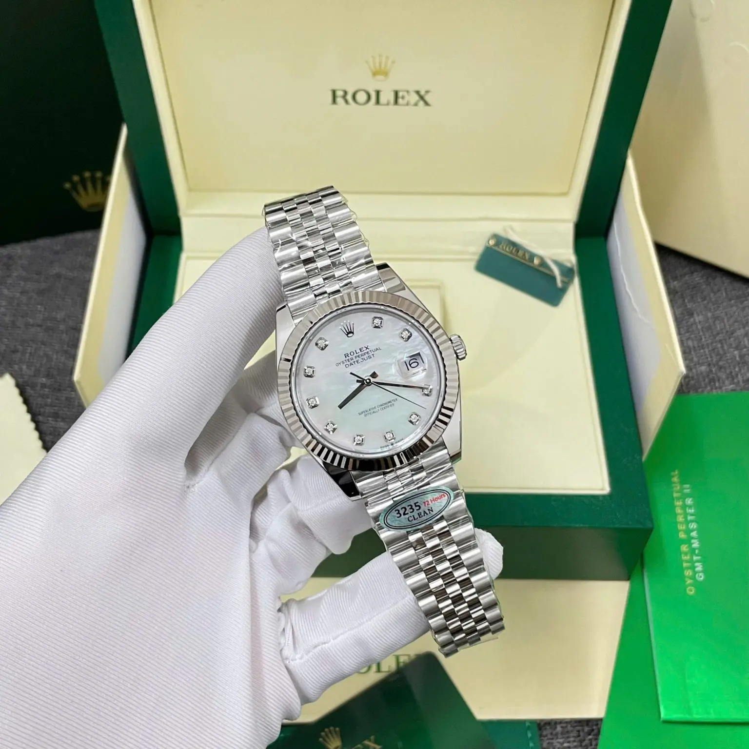 Rolex Datejust 126334 Replica Watch Mother of Pearl Dial Jubilee Strap 41mm - Image 3