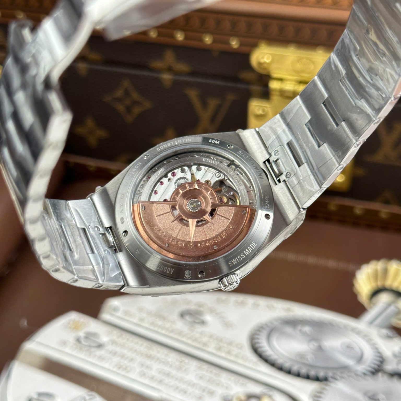 Vacheron Constantin Overseas Ultra-Thin 2000V Blue Dial 40mm Swiss 1:1 Grade Luxury Watch - Image 11