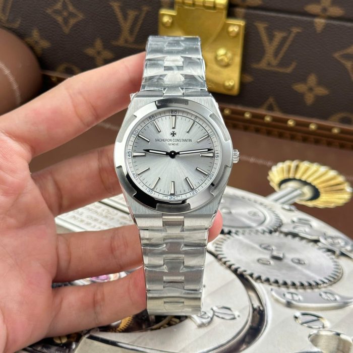 Vacheron Constantin Overseas Ultra-Thin 2000V White Dial 40mm Swiss 1:1 Grade Luxury Watch