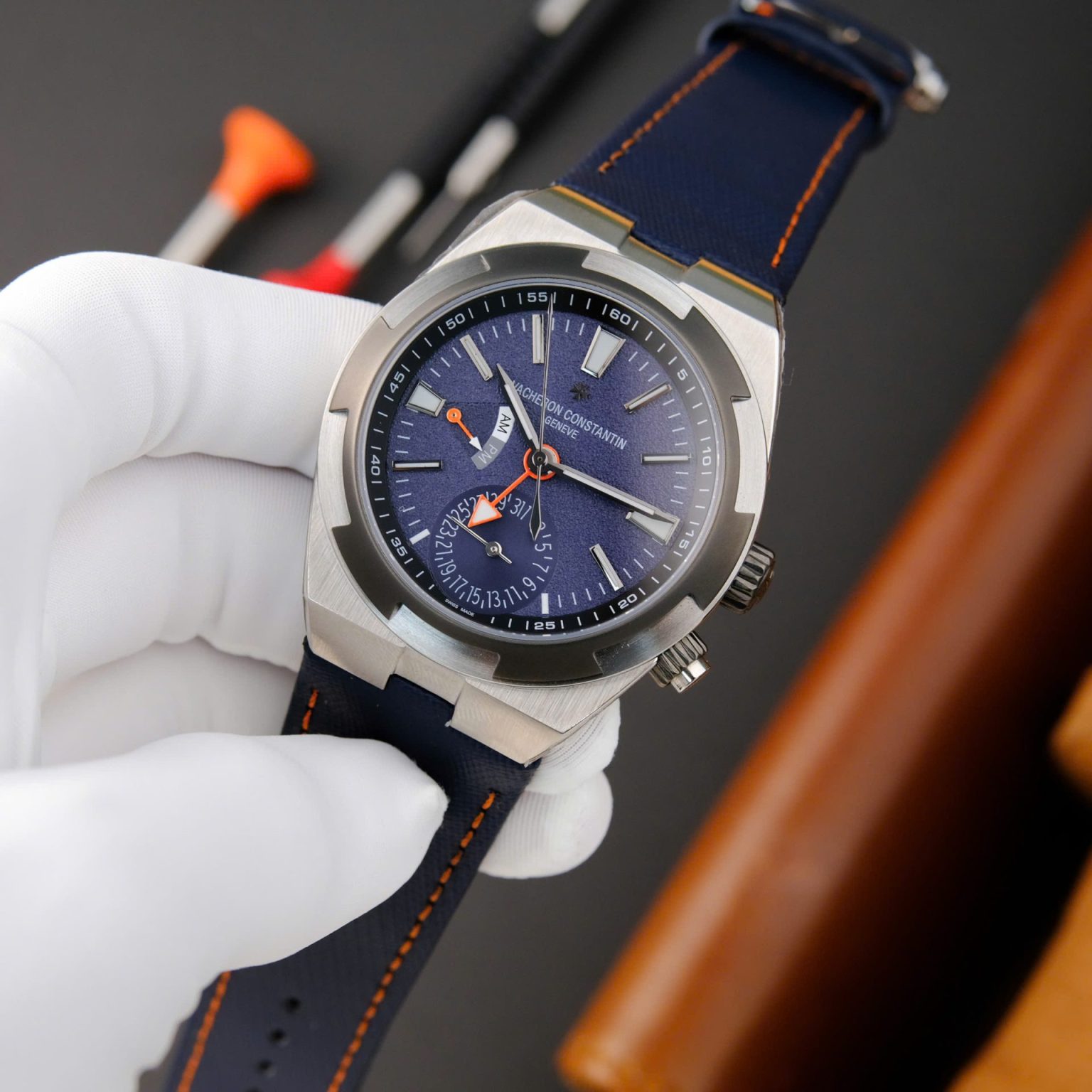 Vacheron Constantin Overseas Dual Time 7900V 41mm Swiss 1:1 Grade Luxury Watch - Image 2
