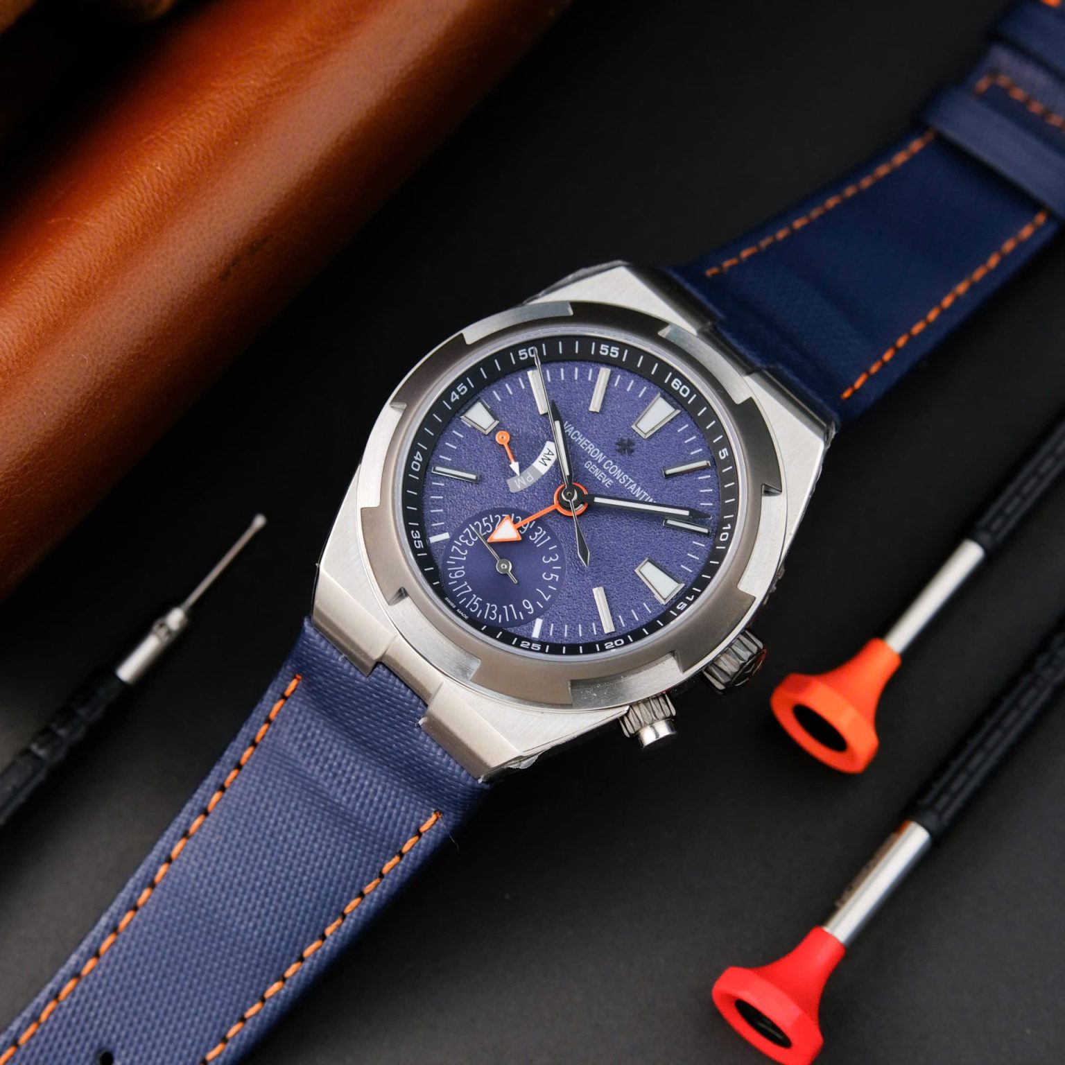 Vacheron Constantin Overseas Dual Time 7900V 41mm Swiss 1:1 Grade Luxury Watch - Image 3