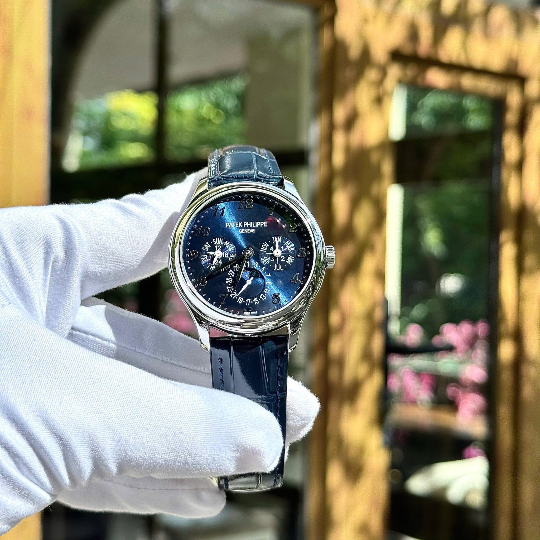 Patek Philippe Grand Complications 5327G-001 Swiss 1:1 Grade – Blue Dial & Silver Bezel - Image 7