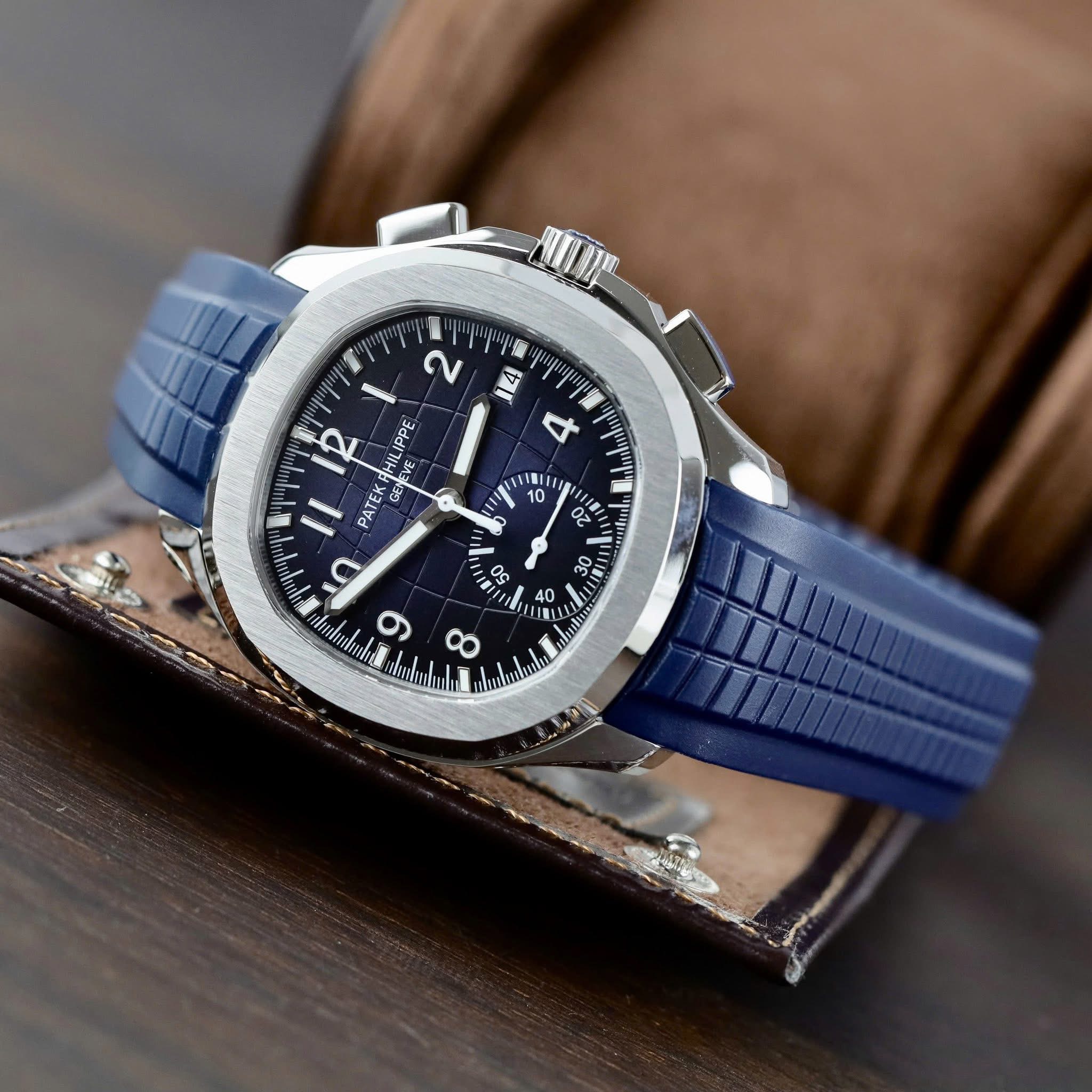 Patek Philippe Aquanaut Chronograph 5968G-001 Euro Grade – Midnight Blue Dial - Image 5