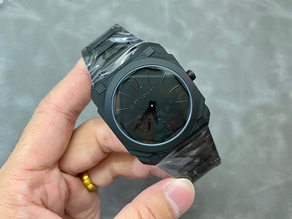 Bvlgari Octo Finissimo Swiss 1:1 Grade Watch – Black Dial & Integrated Bracelet - Image 3